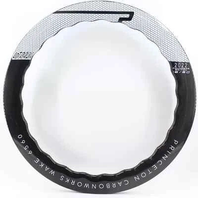 700C Full Carbon Fibre Road Bike Rim Clincher Tubeless 25mm Width 65mm Depth - Image 1 of 4