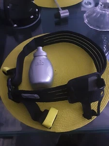 Nathan - Runners - Hikers - Hydration Belt - 1Water Bottle - Picture 1 of 3