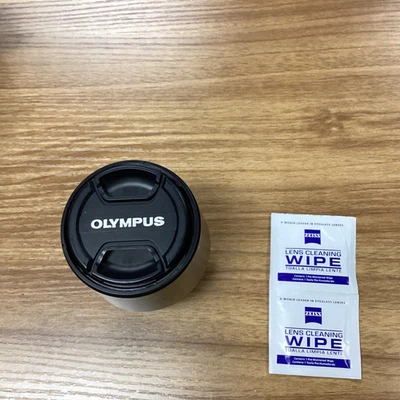 OLYMPUS ZUIKO DIGITAL ED 40-150mm F4-5.6 Zoom Lens and Lens Hood - Image 1 of 4