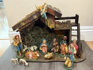 Vintage Italian Nativity 13 Pc Set Stable Holy Family SEE PHOTOS & DESCRIPTION - Picture 1 of 4