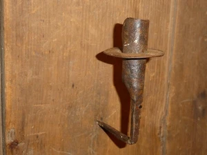 RARE 18th C OLD ORIGINAL EARLY LIGHTING WROUGHT IRON LOG BARN BEAM CANDLE SPIKE - Picture 1 of 10