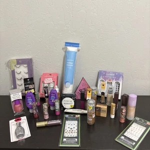 30 pc Lot Drugstore Makeup CoverGirl Maybelline L'Oreal & + Full Size Brand New - Picture 1 of 7