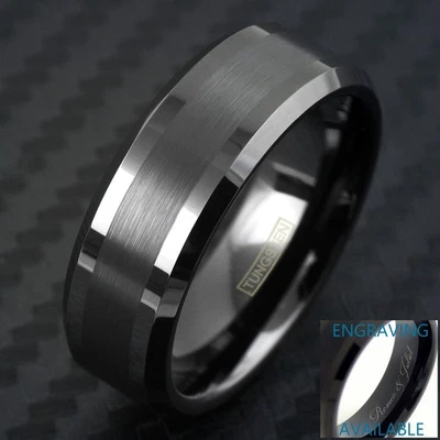 Anillo de alianza de boda fino cepillado de carburo de tungsteno negro - Grabado disponible. Foto 1 de 4