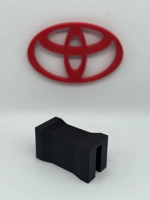 Toyota Tacoma / 4Runner Gen 6 2025+- AJT Oversized Cupholder insert - Image 1 of 4