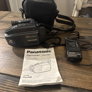 Panasonic VHS-C Palmcorder Video Camera PV-L558D w Cables, Manual, Case - Picture 1 of 8