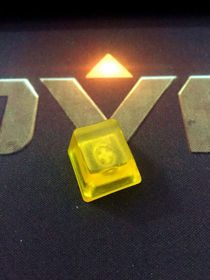 Pure Resin Transparent Backlit Keycap R4 OEM for Cherry MX Mechanical Keyboard - Image 1 of 4