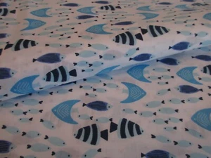 Unterwasser Fisch Quilter Vitrine Baumwolle Stoff BTY blau und weiß - Bild 1 von 5