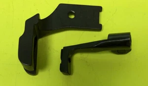 Singer 240761 & 240 762 1/8” Welting Foot Set,Genuine Part - Picture 1 of 4