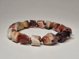 Natural Alashan Agate Hand Carved Snake Beaded Bracelet - Picture 1 of 20