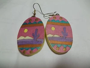 HANDGEMACHTE OHRHÄNGER / HELL / SÜDWESTBILD / MEHRFARBIG - Bild 1 von 3