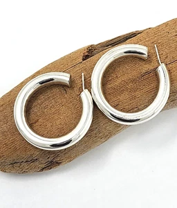 VINTAGE STERLING SILVER EARRINGS .925 ESTATE FIND 11.5 GRAMS - Picture 1 of 3