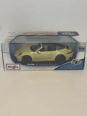 MAISTO Model Car 1:18 Porsche 911 Targa 4 GTS in Lime Green SEALED BOX!