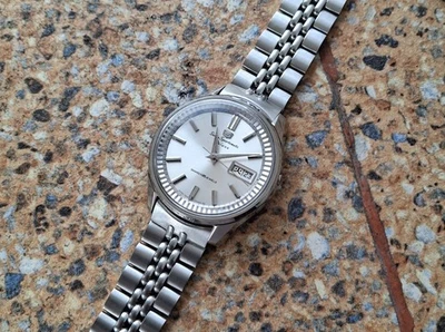Vintage Seiko 5 Sportsmatic Deluxe 25 Jewels 7619 7010 settembre 1965 - Immagine 1 di 4