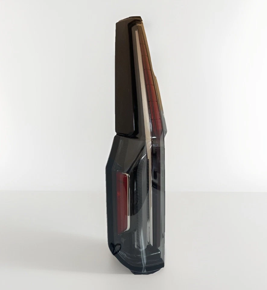 OEM Left Driver Side LED Tail Lamp 2021-2024 Cadillac Escalade ESV 87866702 - Image 1 of 4