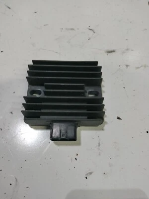2008-2016 YAMAHA YZF R6 OEM RECTIFIER VOLTAGE REGULATOR - Image 1 of 4