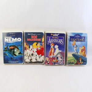 Lot of 4 Walt Disney Animated Children's Animal Movies on VHS - Picture 1 of 4