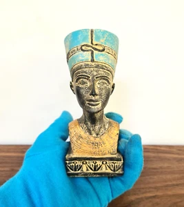 Magnificent Colored Stone Replica of Queen Nefertiti's Bust - Picture 1 of 11