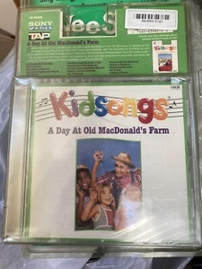 Kidsongs A Day at Old Macdonald's Farm Twinkle Little Star,Pat-A-Cake CD "RARE" - Picture 1 of 3