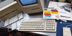 APPLE MACINTOSH CLASSIC SOFTWARES PRINTER ORIGINAL MOUSE KEYBOARD - WORKS - Photo 1/6