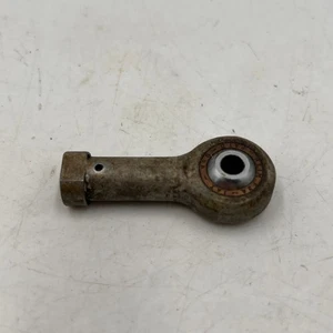 ONE Cessna Rod End S1106-3 - Picture 1 of 4