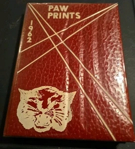 1962 "Paw Prints" yearbook from Ballinger High School - Picture 1 of 5