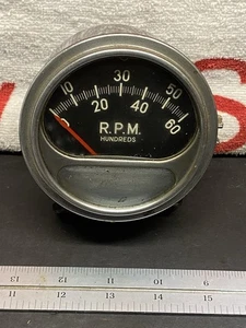 Vintage Sun Tachometer RC-7 and Bracket. 6000 RPM - Picture 1 of 10