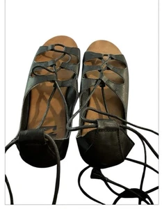Billabong Lace Up Sandals Black In Size 9 - Picture 1 of 7