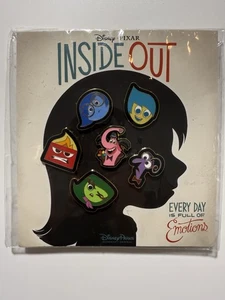 Nuevo Disney Inside Out Everyday Is Full Of Emotions Pixar 6 Pin Booster Set 2015 - Imagen 1 de 3