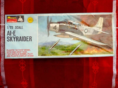 Vintage Model Airplane Monogram 1/72 scale VIETNAM SKYRAIDER AI-E CLOSE SUPPORT - Photo 1/2