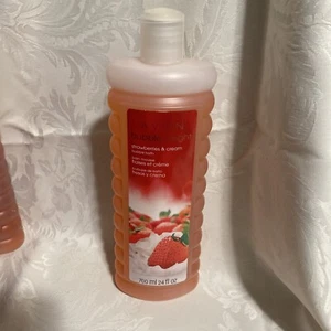 Avon Bubble Delight Strawberries And Cream 24fl Oz Still Sealed - Picture 1 of 5