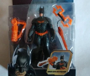 NEU BATMAN Dark Knight Elasto-Cuffs Batman Actionfigur & Manschettenwerfer - Bild 1 von 4