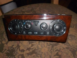 06-07 Mercedes C class climate control unit 2038303785 ( CHECK DAMAGE ) - Bild 1 von 5