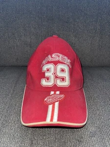 Detroit Red Wings #39 Dominik Hasek Mütze Kappe verstellbar NHL Hockey rot & weiß - Bild 1 von 7