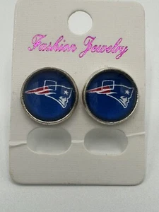 New England Patriot Stud Earrings - 1/2” Round - Picture 1 of 4