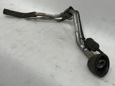 Volvo C30 2007 2008 2009 2010 2011 2012 2013 tubo de cuello de llenado de combustible 31336322 Foto 1 de 3