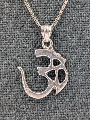 Collar de cadena 925 con colgante de mantra símbolo OM de plata esterlina de colección de 20,5" para hombre Foto 1 de 4