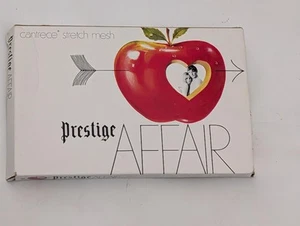 Vintage Stockings - Prestige Affair Size 9 1/2- 10 , Colour - Alive - Cantrece - Picture 1 of 2