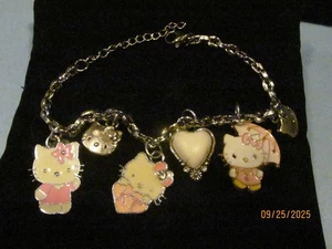 Hello Kitty Bettelarmband verstellbar Silberkette passt 6" - 8" Neu in Geschenkbox - Bild 1 von 6