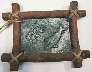Rustikale Holzdose Angeln Christbaumschmuck Lodge Hütte Deko TOLLER FANG - Bild 1 von 6