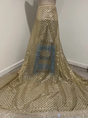 DORADO Sprinkles Brillo Tela Encaje 50" Ancho Vendido Por Yarda Foto 1 de 2