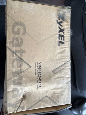 Puerta de enlace inalámbrica de doble banda ZyXel VMG4825-B10A con USB Foto 1 de 4