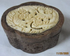 Happy Marriage Boxwood Hand Carved 3 5/16 Inch Trinket Box HMBCTB-12s - Picture 1 of 10