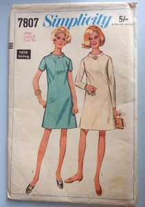 Simplicity 7807 sewing pattern Dress with front seam detail  size 12 UNCUT FF - Picture 1 of 2