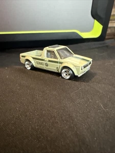 Hot Wheels Premium Car Culture SHOP TRUCKS Volkswagen VW Caddy Rubber Tires - Picture 1 of 10