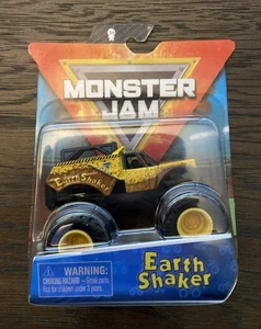 Spin Master Monster Jam Earth Shaker Series 15 1/64 Diecast Ride On Truck CHASE - Picture 1 of 2