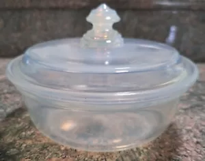 Casseruola 1 qt vintage anni '30 in vetro opalescente con coperchio - Foto 1 di 3