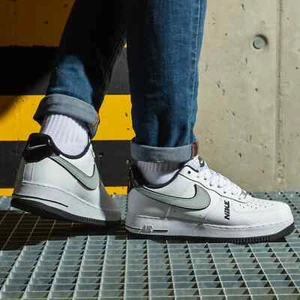 NIKE AIR FORCE 1 MENS TRAINERS - UK 11.5/US 12.5/EUR 47 - WHITE/GREY DC8873-101 - Picture 1 of 5