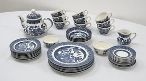 Churchill Blue Willow Broadhurst Staffordshire Ironstone Teeservice 55-teilig Teekanne - Bild 1 von 5