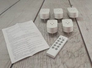 Indoor Wireless Remote-Control Outlet Plug in with 1 Remote+5 Sockets - Picture 1 of 10