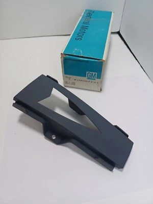  1984-87 PONTIAC 6000 贴花 10027121 — 第 1/4 张图片